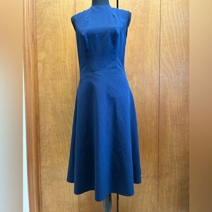Chic Sleeveless Navy Midi Dress
